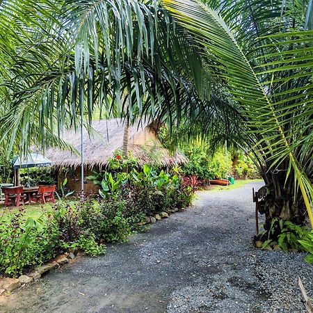 Hotel Nary Garden Kampot Exterior foto